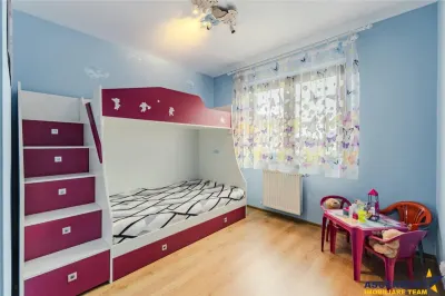 FILM!Apartament 3 camere,2 bai, decomandat,accesorizat,parcare privata,Tractorul- Brasov. - foto 9