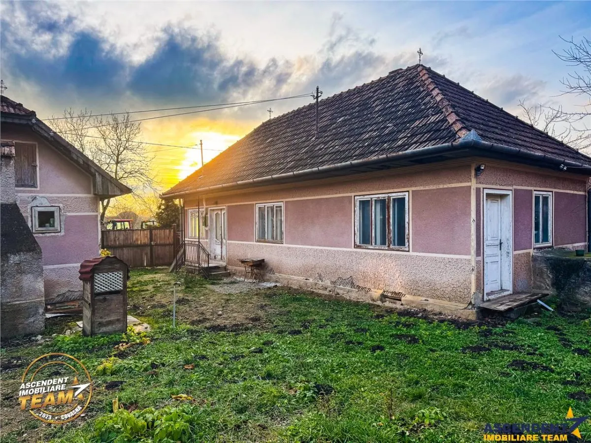 Casa rustica, cu teren roditor de peste 1.000mp, Sanzieni, Covasna - foto 17