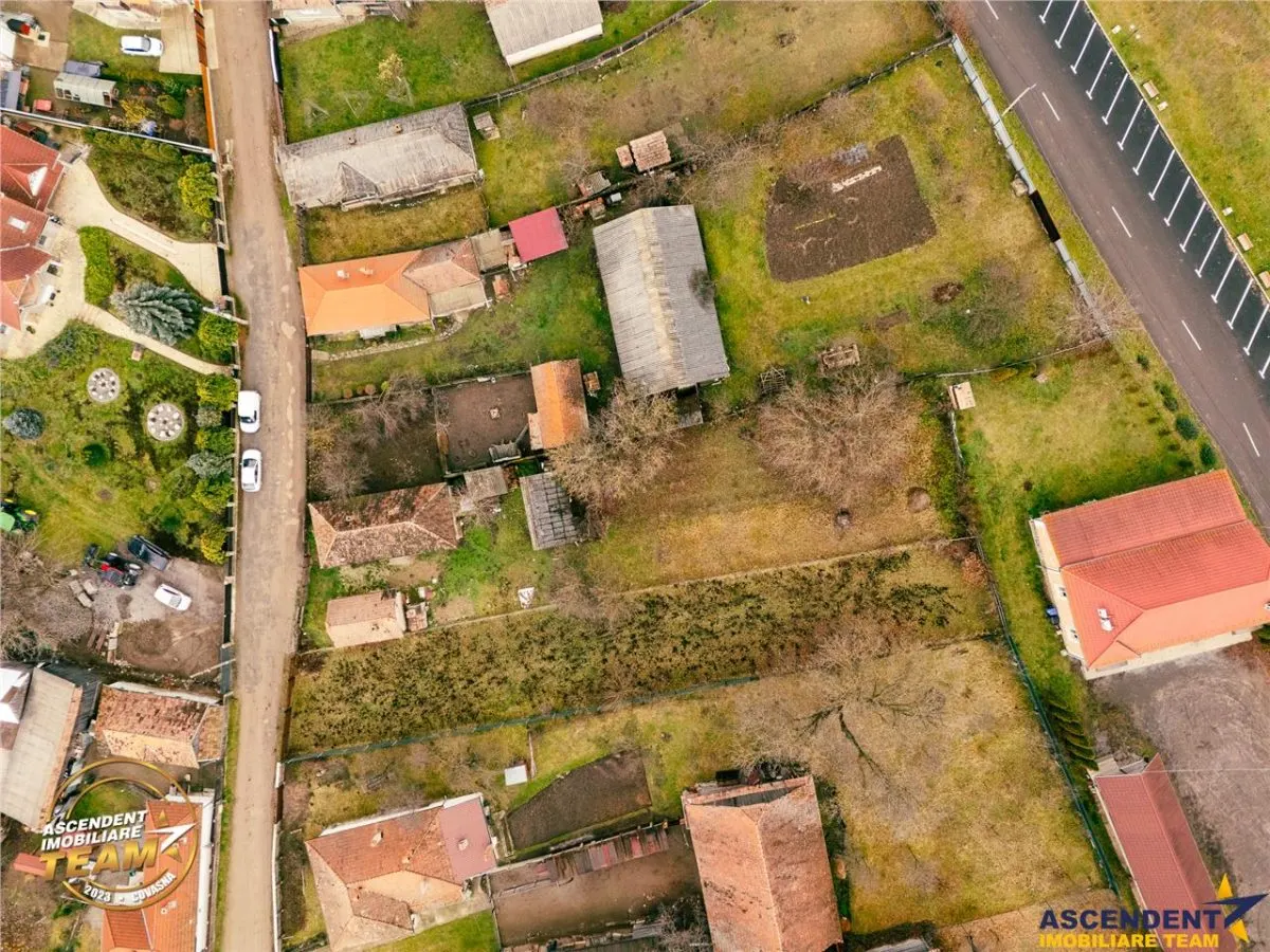Casa rustica, cu teren roditor de peste 1.000mp, Sanzieni, Covasna - foto 5
