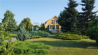 RECO Vila Lux 5 camere + teren mare în Sanmartin - foto 1