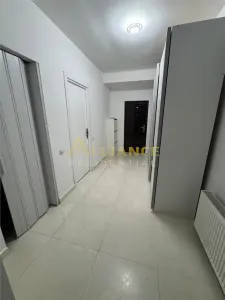 Apartament 2 camere gata de mutare Aparatorii Patriei - foto 2
