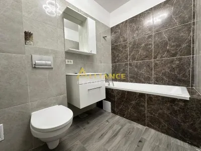 Apartament 2 camere si gradina Biruintei - foto 12