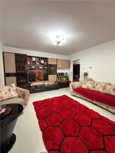 Apartament 3 camere cf 1 semidecomandat zona Micro 3 - Buzau