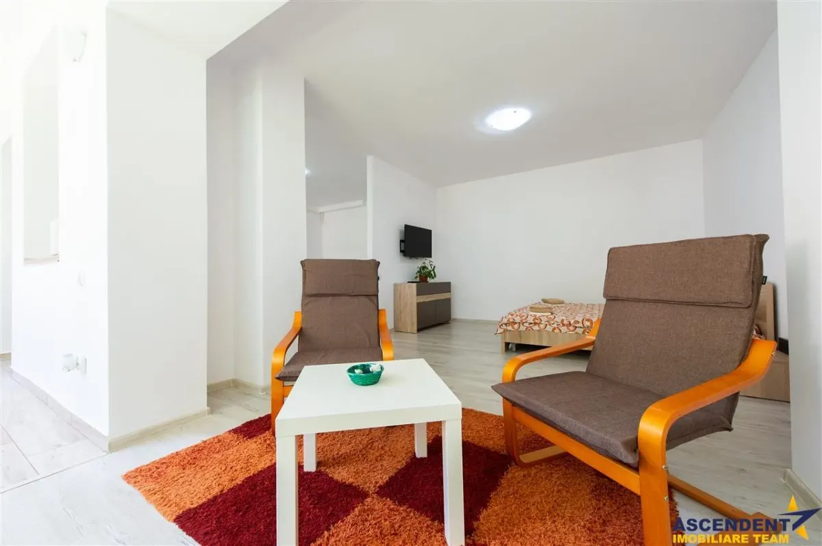Apartament la casa, curte si acces propriu, loc parcare, Parcul Central, Brasov - foto 4