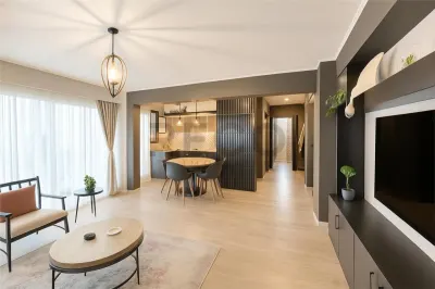 RECO, Apartament ddecomandat, bloc cu lift, Zona Iosia, Oradea - Oradea
