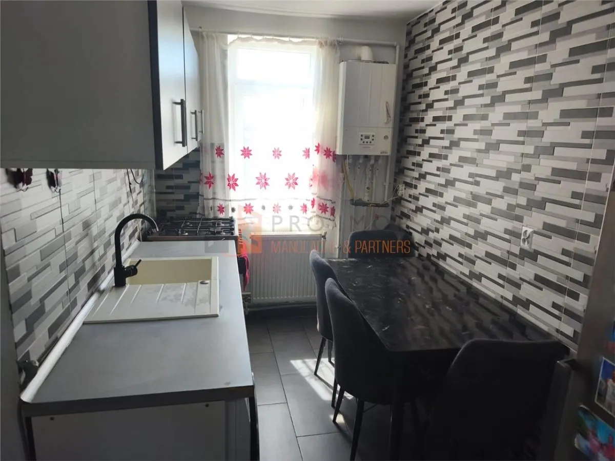 Apartament 2 camere cf 1 decomandat zona Crang - foto 11