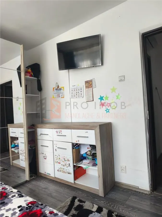 Apartament 2 camere cf 1 decomandat zona Crang - foto 9