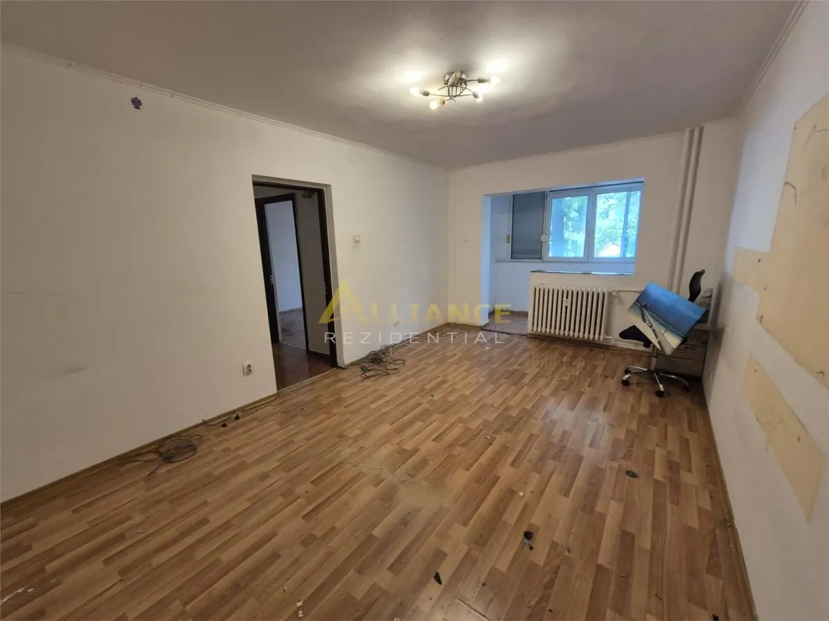 10 MINUTE METROU TITAN - DE RENOVAT - 2 CAMERE - foto 1