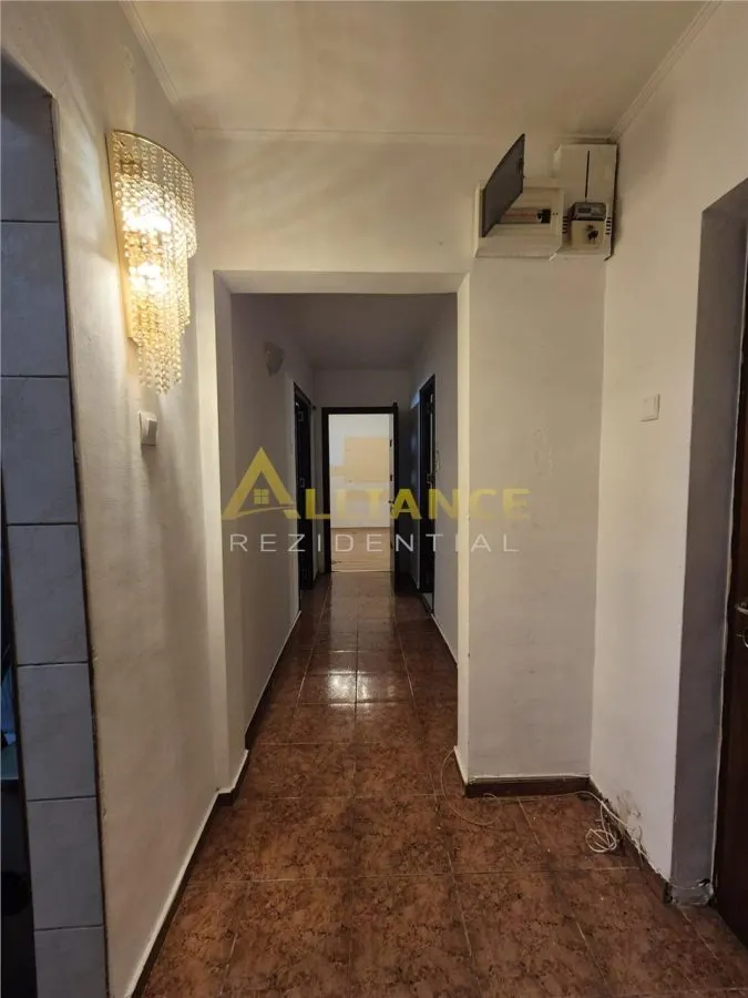 10 MINUTE METROU TITAN - DE RENOVAT - 2 CAMERE - foto 3