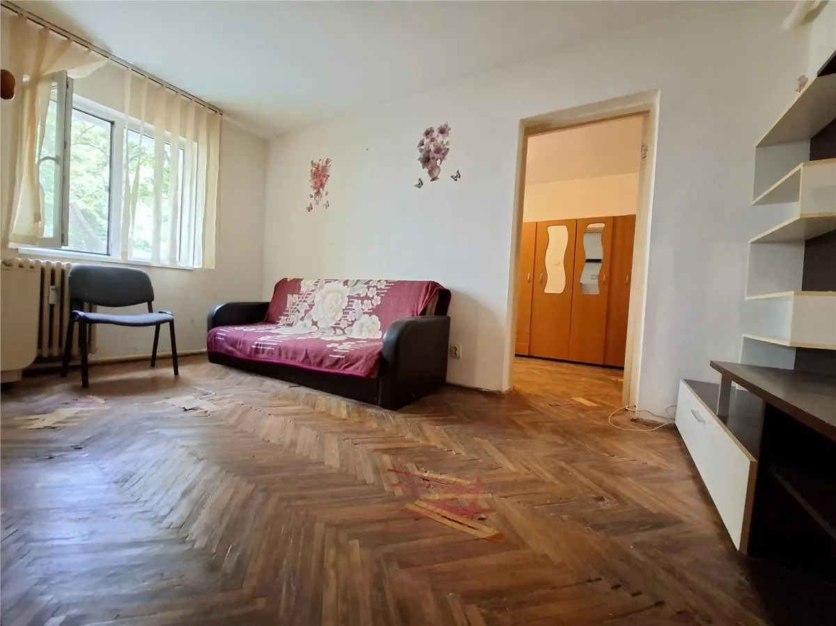 Liber, apartament 2 camere Podu Ros Cantemir, bloc fara risc - foto 6