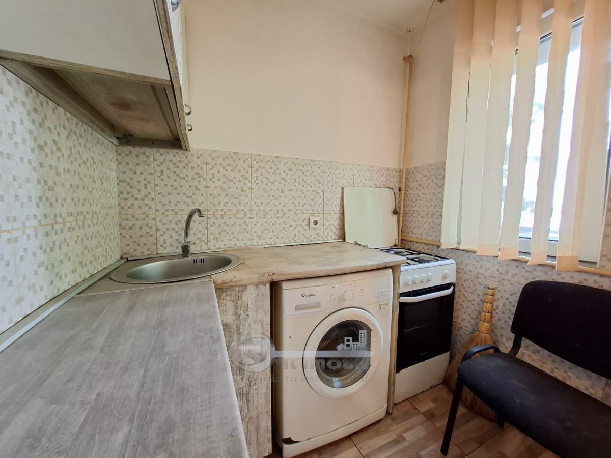 Liber, apartament 2 camere Podu Ros Cantemir, bloc fara risc - foto 9