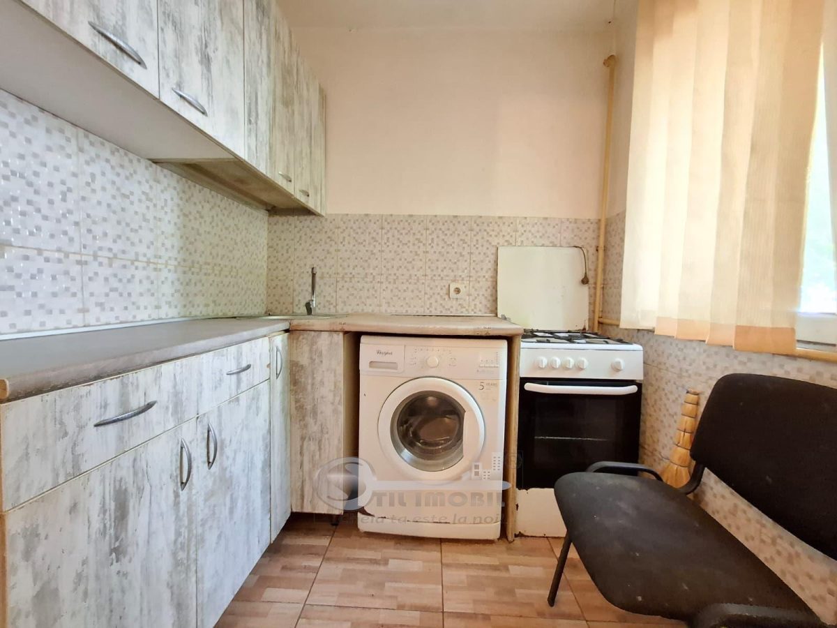 Liber, apartament 2 camere Podu Ros Cantemir, bloc fara risc - foto 10