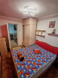 Apartament 3 camere cf 3 semidecomandat zona Micro 14 - foto 5