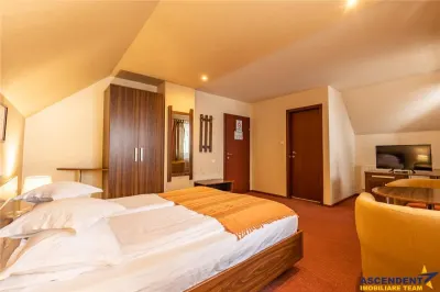 Pensiune + Vila, pe 1.500 mp teren, Drumul Poienii, Brasov - foto 12