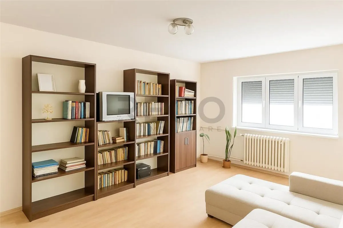 RECO Apartament 3 camere, zona Rogerius, etaj 4 din 4, balcon inchis - foto 1