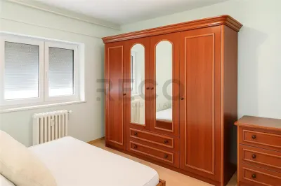 RECO Apartament 3 camere, zona Rogerius, etaj 4 din 4, balcon inchis - foto 12