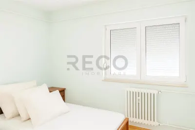 RECO Apartament 3 camere, zona Rogerius, etaj 4 din 4, balcon inchis - foto 13
