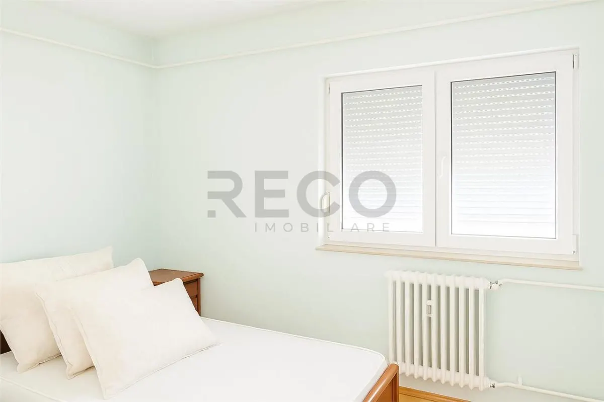 RECO Apartament 3 camere, zona Rogerius, etaj 4 din 4, balcon inchis - foto 13
