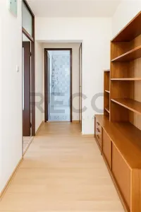 RECO Apartament 3 camere, zona Rogerius, etaj 4 din 4, balcon inchis - foto 8