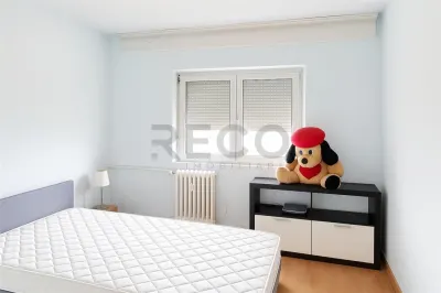 RECO Apartament 3 camere, zona Rogerius, etaj 4 din 4, balcon inchis - foto 10