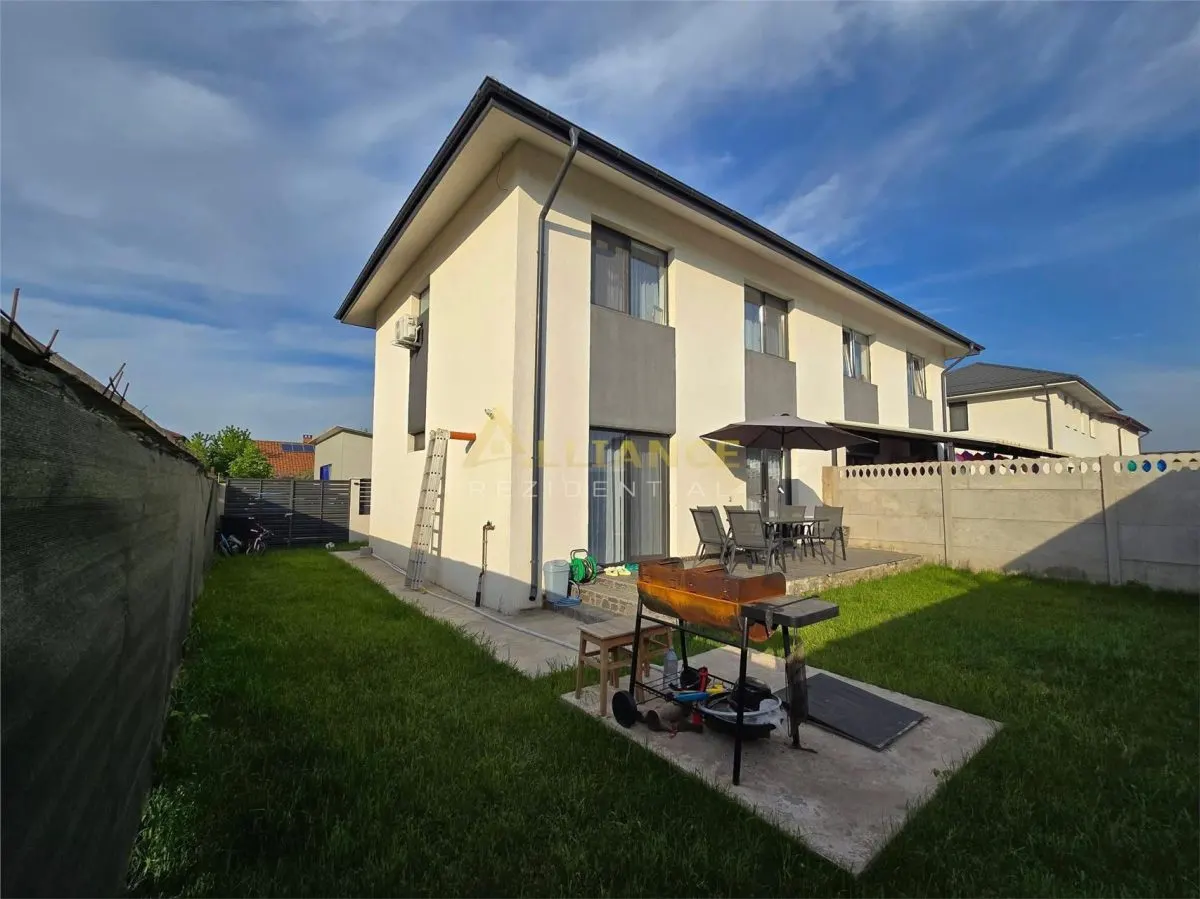 MOBILATA SI UTILATA- 4 camere- 2 bai - pod- beci - 145.000eur - foto 1