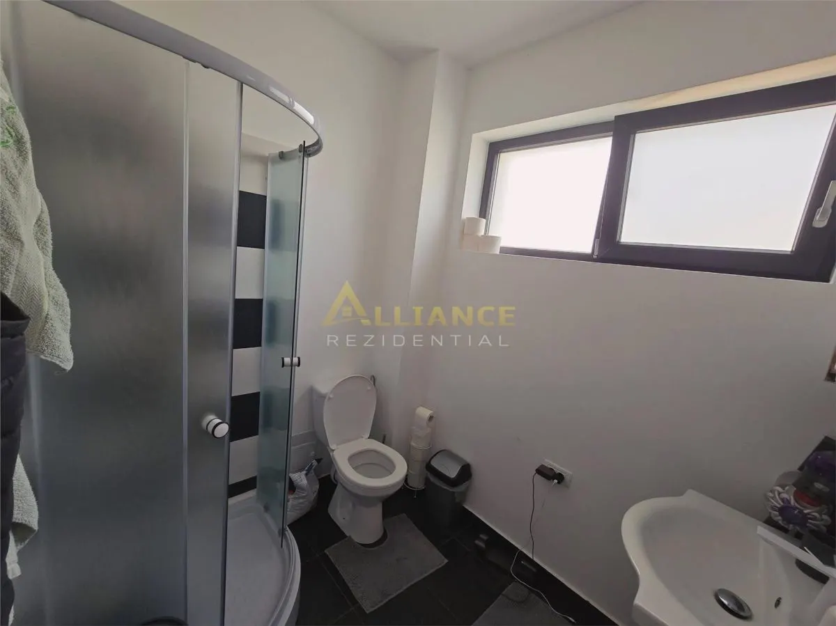 MOBILATA SI UTILATA- 4 camere- 2 bai - pod- beci - 145.000eur - foto 11