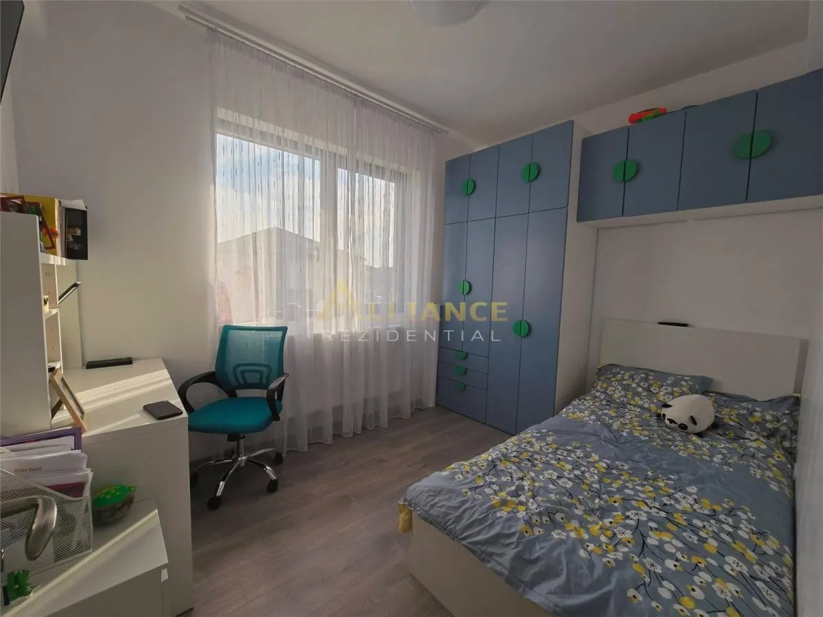 MOBILATA SI UTILATA- 4 camere- 2 bai - pod- beci - 145.000eur - foto 6