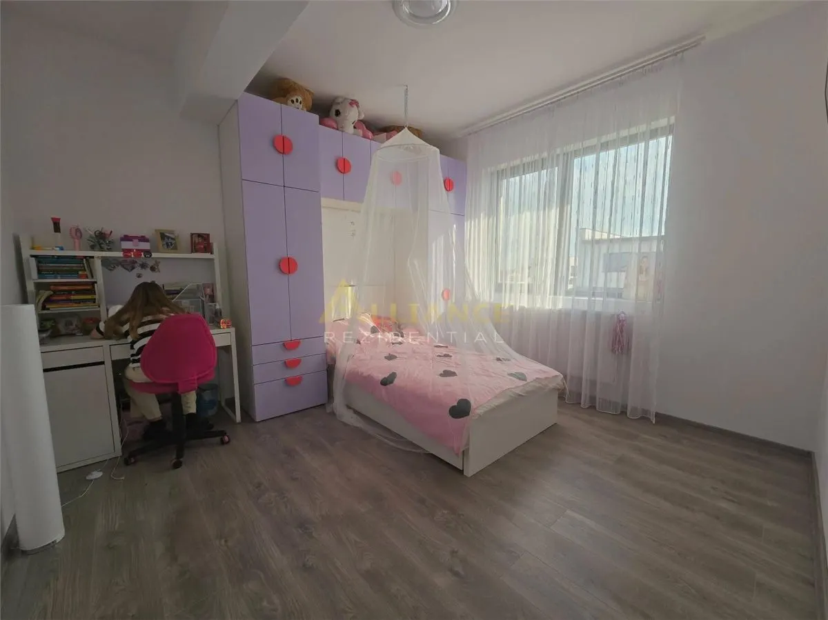 MOBILATA SI UTILATA- 4 camere- 2 bai - pod- beci - 145.000eur - foto 7