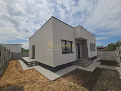 400m de STV- 4 Camere- 2 bai- 144.990 euro - foto 1