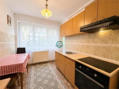 Vand apartament cu 2 camere, ETAJ 1, 7 Noiembrie 8 minute de UMF - Targu Mures