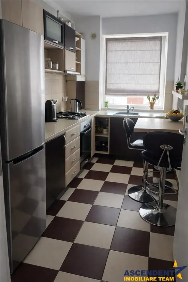 Apartament 3 camere, decomandat, terasa, parcare, Avantgarden, Bartolomeu, Brasov - foto 2