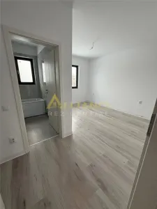 Casa de vânzare - 4 camere Comuna Berceni - confort, spatiu si intimitate - foto 6
