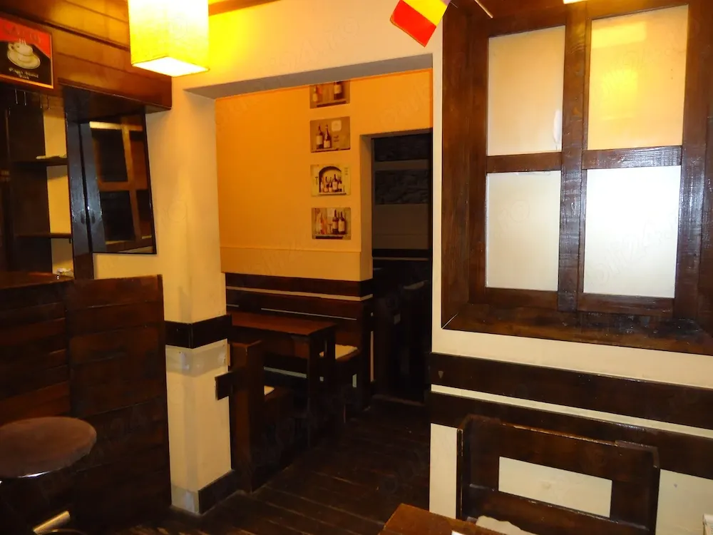 Casă cu spațiu comercial + locuință, ideală pentru HoReCa in  Zona Pache Protopopescu - foto 1