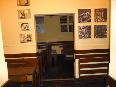 Casă cu spațiu comercial + locuință, ideală pentru HoReCa in  Zona Pache Protopopescu - foto 5