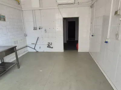 Spațiu Comercial Stradal de Închiriat â€“ Ideal pentru Farmacie 157,80 mp Vad Excelent - foto 10
