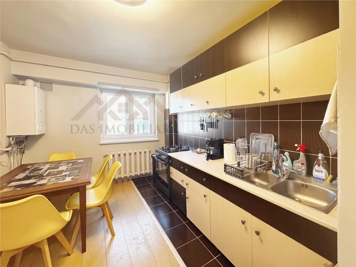 Apartament 2 camere, etaj 1 , zona Marinex - foto 2