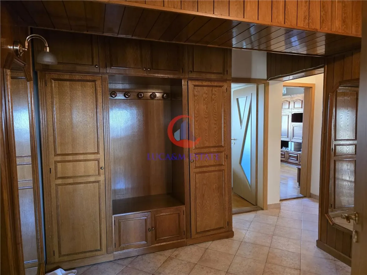 Apartament 4 camere , Zona Modern ,Bd. Simion Barnutiu ,Badea Cartan. - foto 12