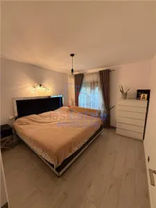 Apartament 3 camere zona Nicolina - foto 2