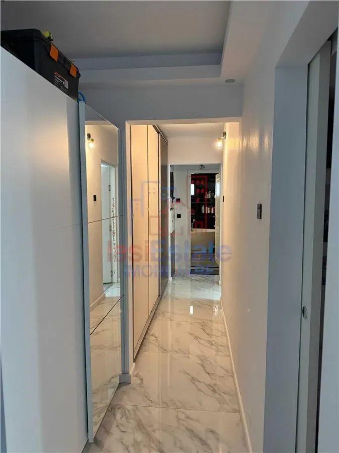 Apartament 3 camere zona Nicolina - foto 6