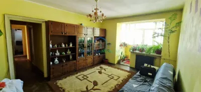 APARTAMENT 4 CAMERE ,  ETAJ 3 din 4, 2 BAI, 2 BALCOANE,  CALEA SEVERINULUI - foto 2