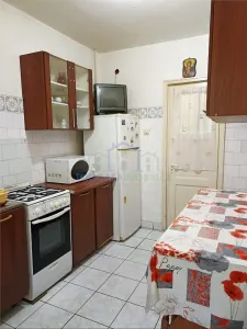 APARTAMENT 4 CAMERE ,  ETAJ 3 din 4, 2 BAI, 2 BALCOANE,  CALEA SEVERINULUI - foto 3