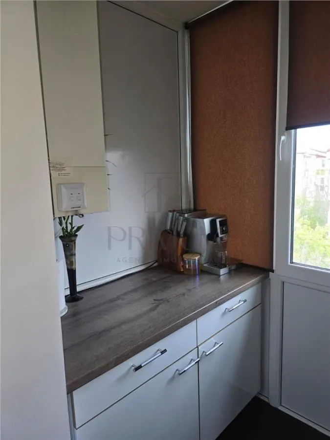 APARTAMENT 3 CAMERE- LIPOVEI- CENTRALA PE GAZ - foto 9