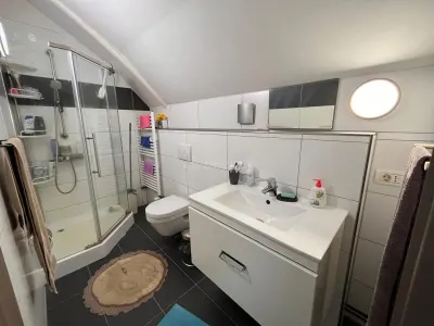 Lugoj,  Vila de Vis Cu Piscina, 440 Mp. Construiti, 820 Mp. Teren - foto 22