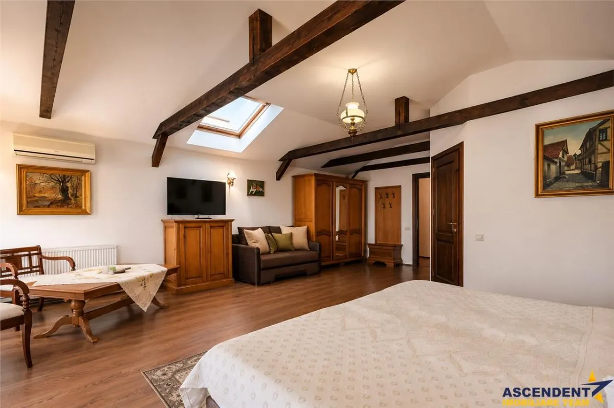 Resort turistic aristocrat, 6.200mp parc privat,teren tenis,piscina,wellness,sala evenimente..si povestea continua - foto 12