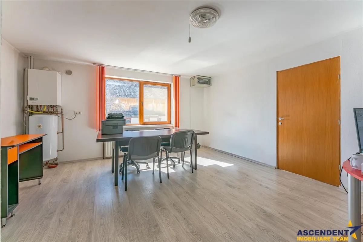 Clasa A, rezidential/ servicii/ investitional, 2.240 mp teren,Central,Halchiu,Brasov - foto 2