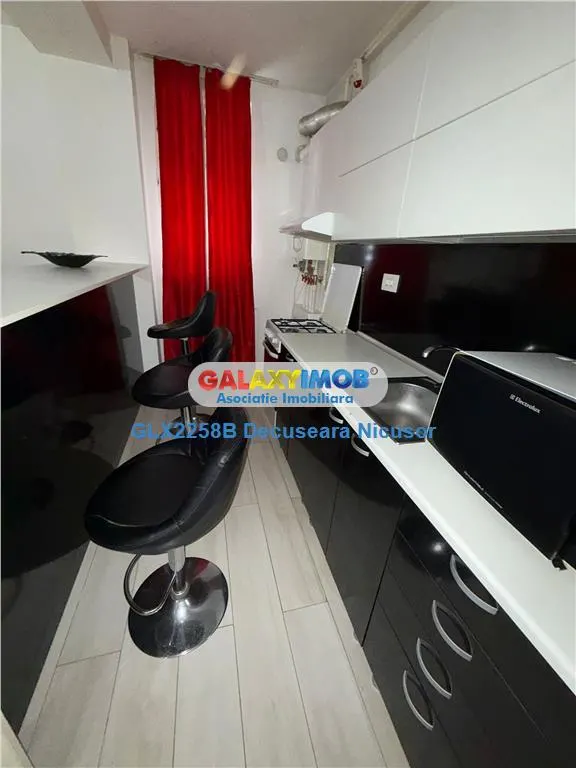 Garsoniera mobilata Militari Residence 49.900 euro - foto 2
