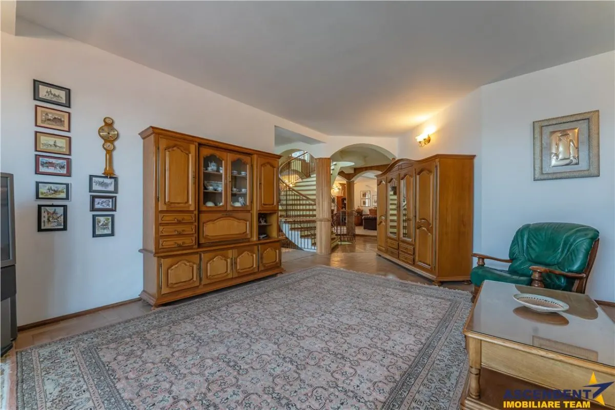 FILM! Castelariu: spectacol panoramic, locatie prestigioasa, exclusivist confort - foto 19