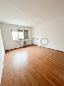 RECO Apartament 3 camere cu potential, etaj 2, Calea Aradului - foto 1