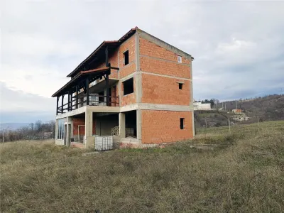 DUPLEX P+1+M CU TERASE | TEREN TOTAL 2.306 MP in MOLDOVA NOUA - foto 12