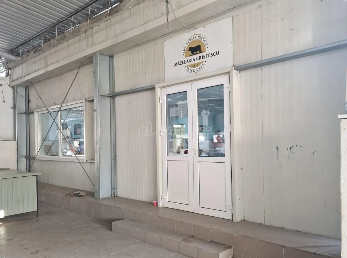 Moldova Noua, Spatiu Comercial - Macelarie, Utilata, Vanzare sau Inchiriere - foto 3